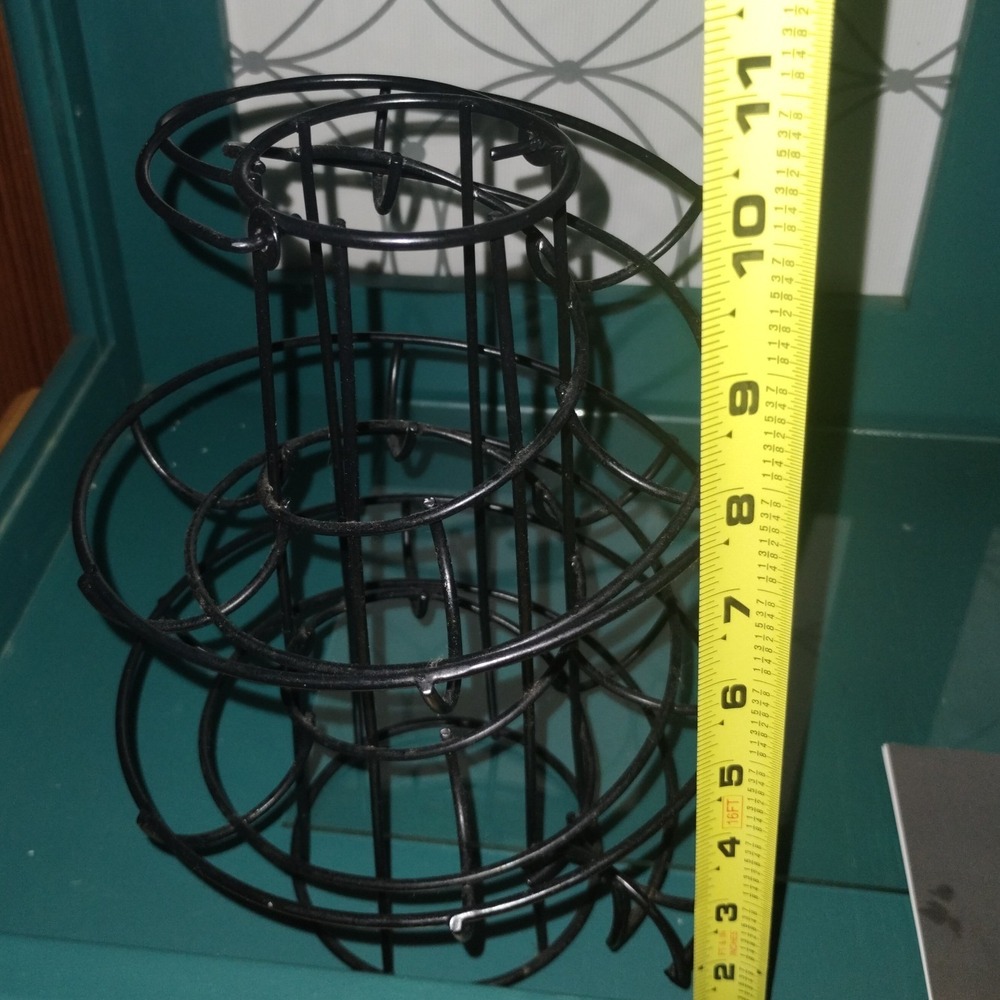 Black spiral egg skelter